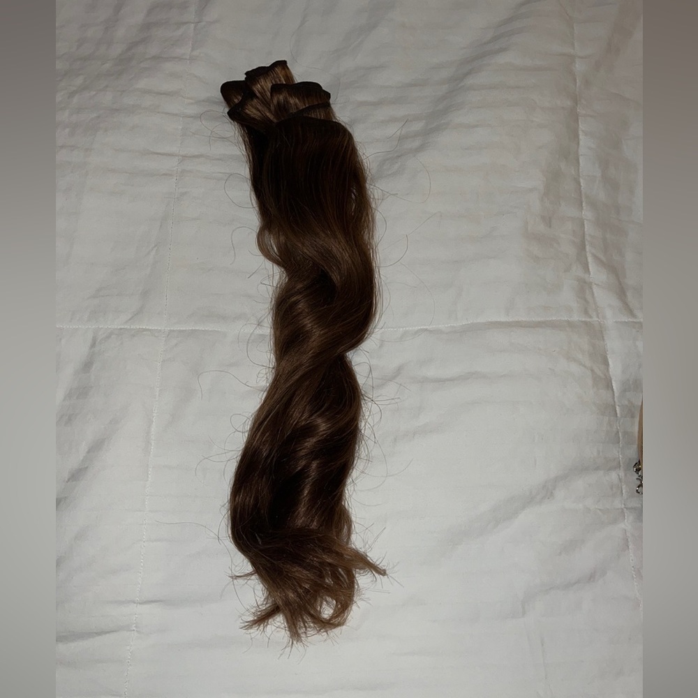 Clip in Extensions - Picture 4 of 6